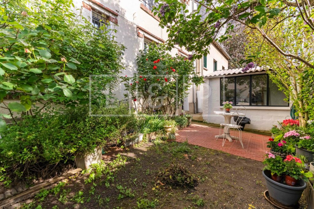 Photo 16/17 - maison 9 pièces 260 m² à Issy-les-Moulineaux